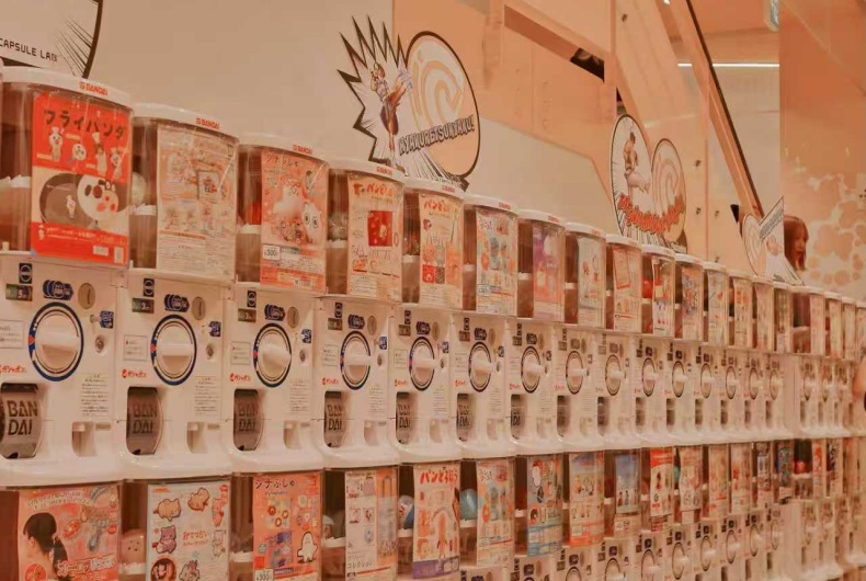 即时零售十年激战：美团如何后发先至，京东阿里错失良机？